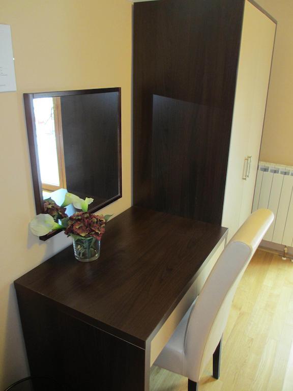 Apartments Manjan Krasno Polje Kamer foto