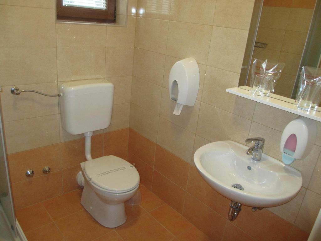Apartments Manjan Krasno Polje Kamer foto