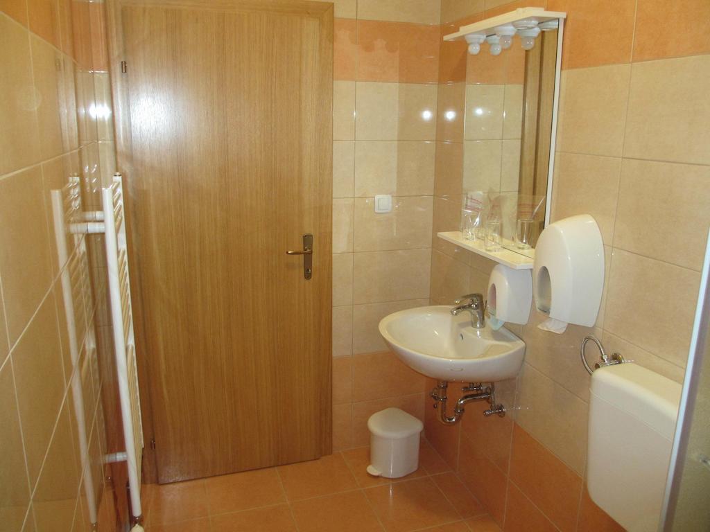 Apartments Manjan Krasno Polje Kamer foto