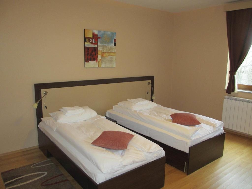 Apartments Manjan Krasno Polje Kamer foto